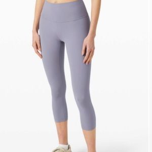 NWOT Lululemon wunder under 21’
